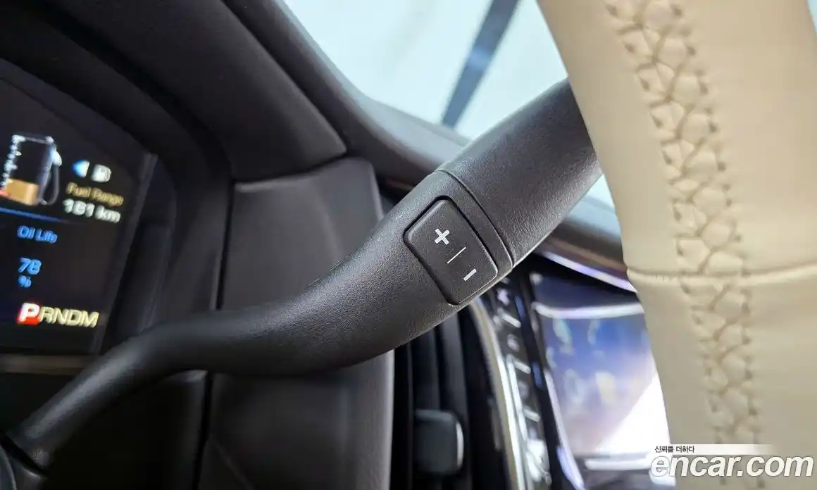 Cadillac Escalade 2015 6.2 Автомат в Москве № 306848, фото 9