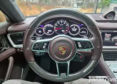 Porsche Panamera 2018 4.0 Автомат в Москве № 314362, миниатюра 9