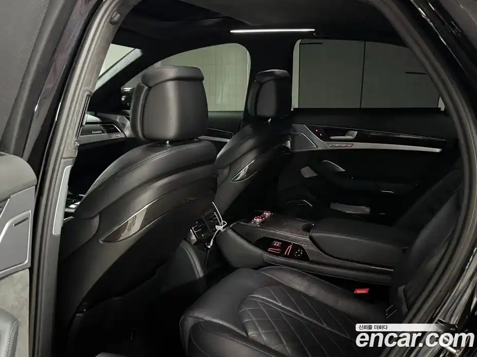 Audi S8 2015 4.0 Автомат в Москве № 325875, фото 11
