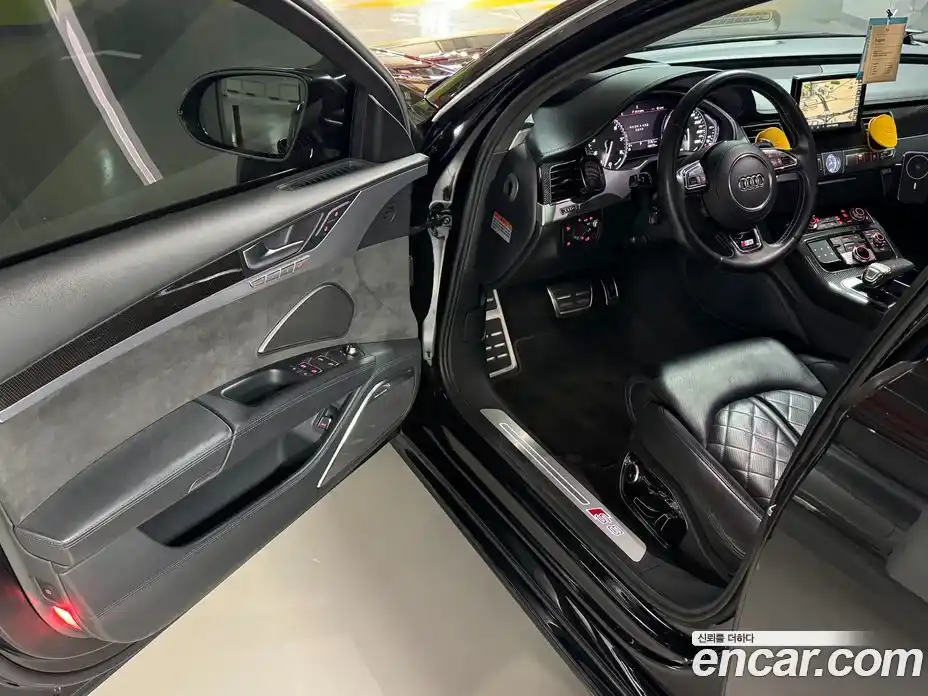 Audi S8 2015 4.0 Автомат в Москве № 325875, фото 12