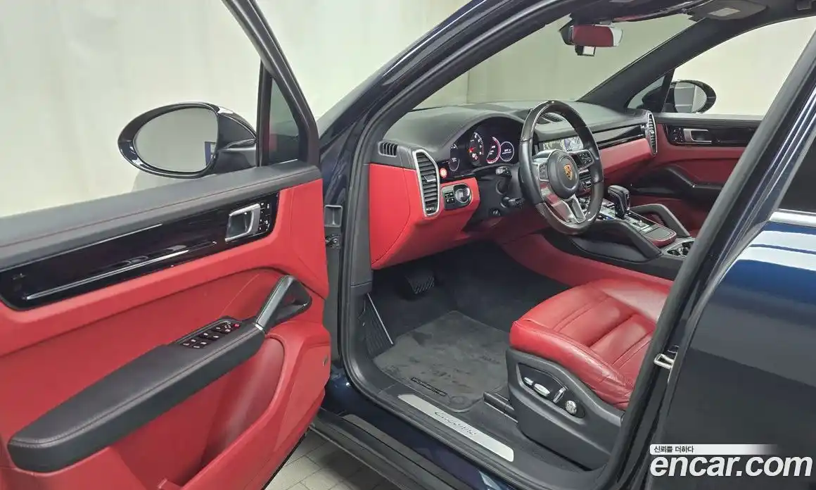 Porsche Cayenne 2020 3.0 Автомат в Москве № 331888, фото 16