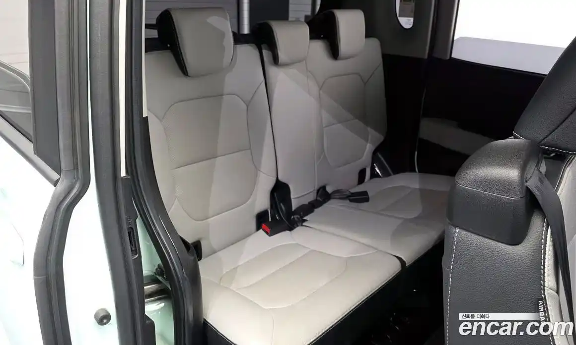 Kia Ray 2024 1.0 Автомат в Москве № 338140, фото 19