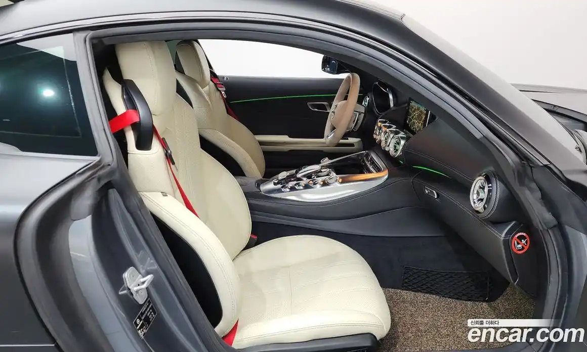 Mercedes-Benz AMG GT 2016 4.0 Автомат в Москве № 341153, фото 10