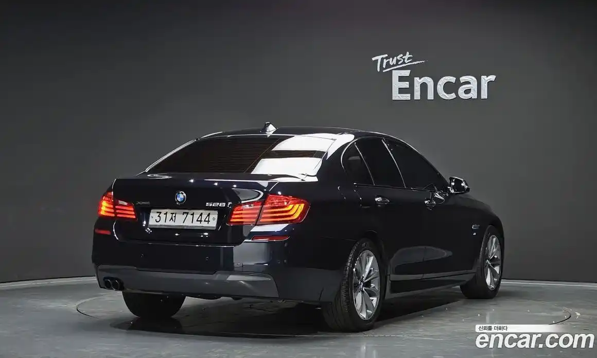 BMW 5-Series 2016 2.0 Автомат в Москве № 367127, фото 2