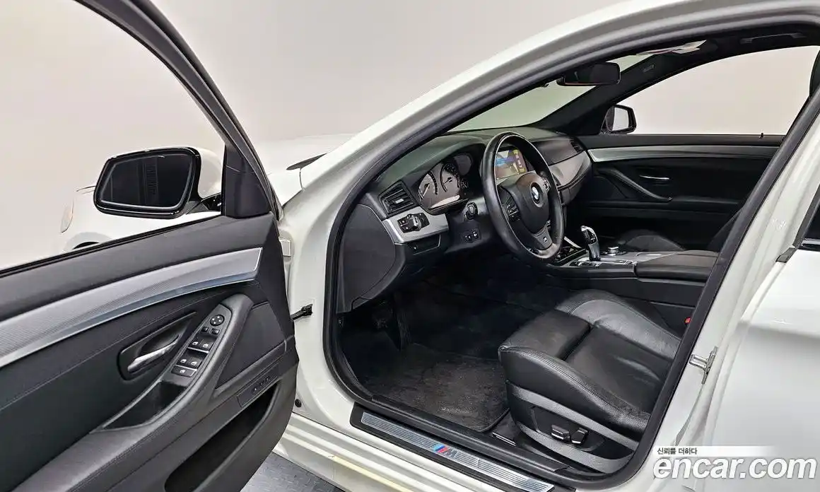 BMW 5-Series 2012 2.0 Автомат в Москве № 367668, фото 11