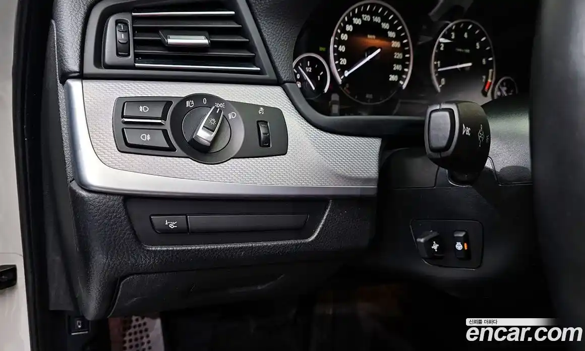 BMW 5-Series 2012 2.0 Автомат в Москве № 367668, фото 17