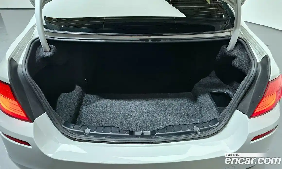 BMW 5-Series 2012 2.0 Автомат в Москве № 367668, фото 20