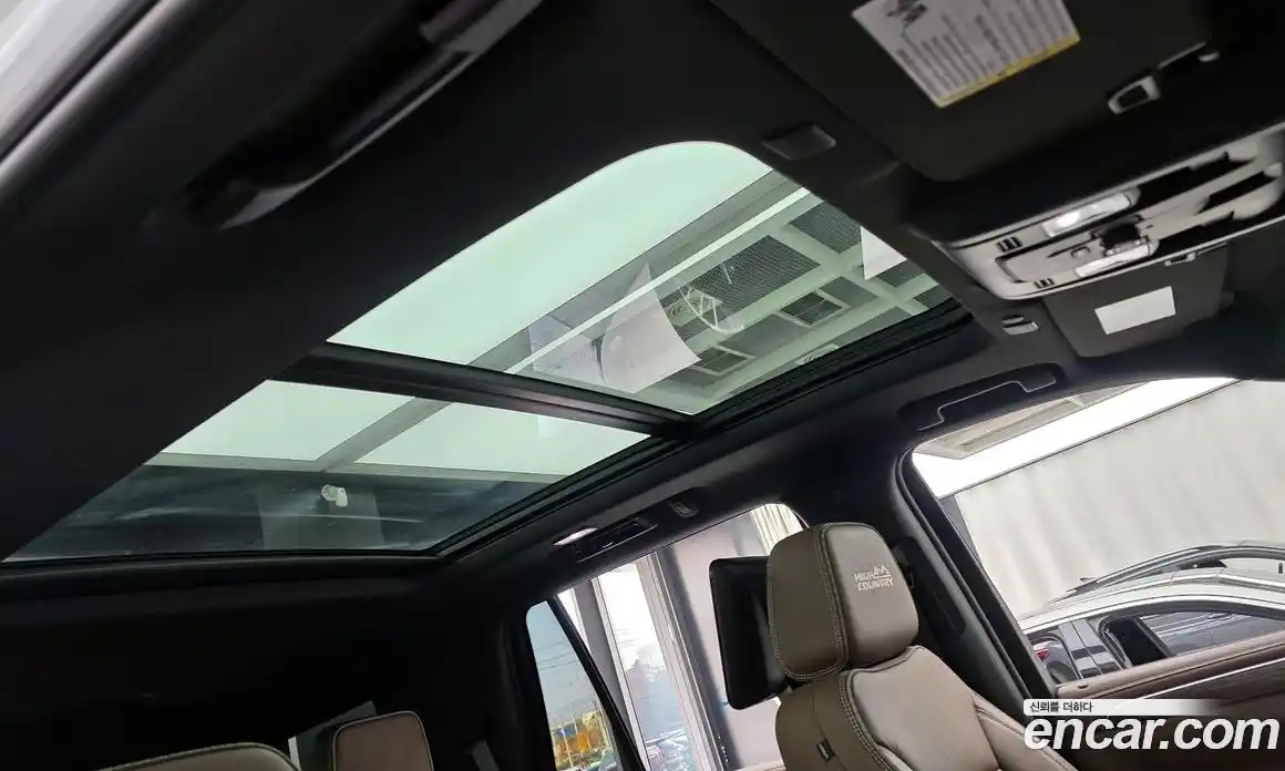 Chevrolet Tahoe 2022 6.2 Автомат в Москве № 36829, фото 11