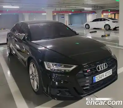 Audi S8, 2021