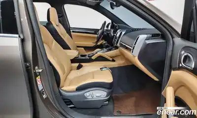 Porsche Cayenne 2016 3.0 Автомат в Москве № 392154, миниатюра 11