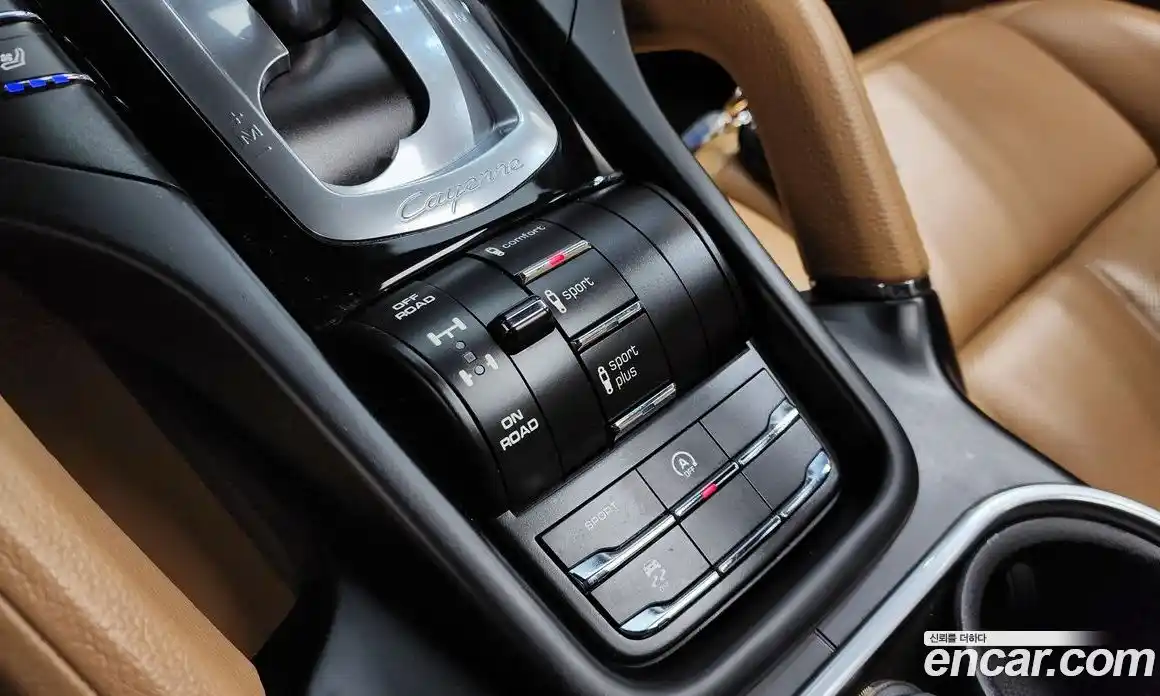 Porsche Cayenne 2016 3.0 Автомат в Москве № 392154, фото 17