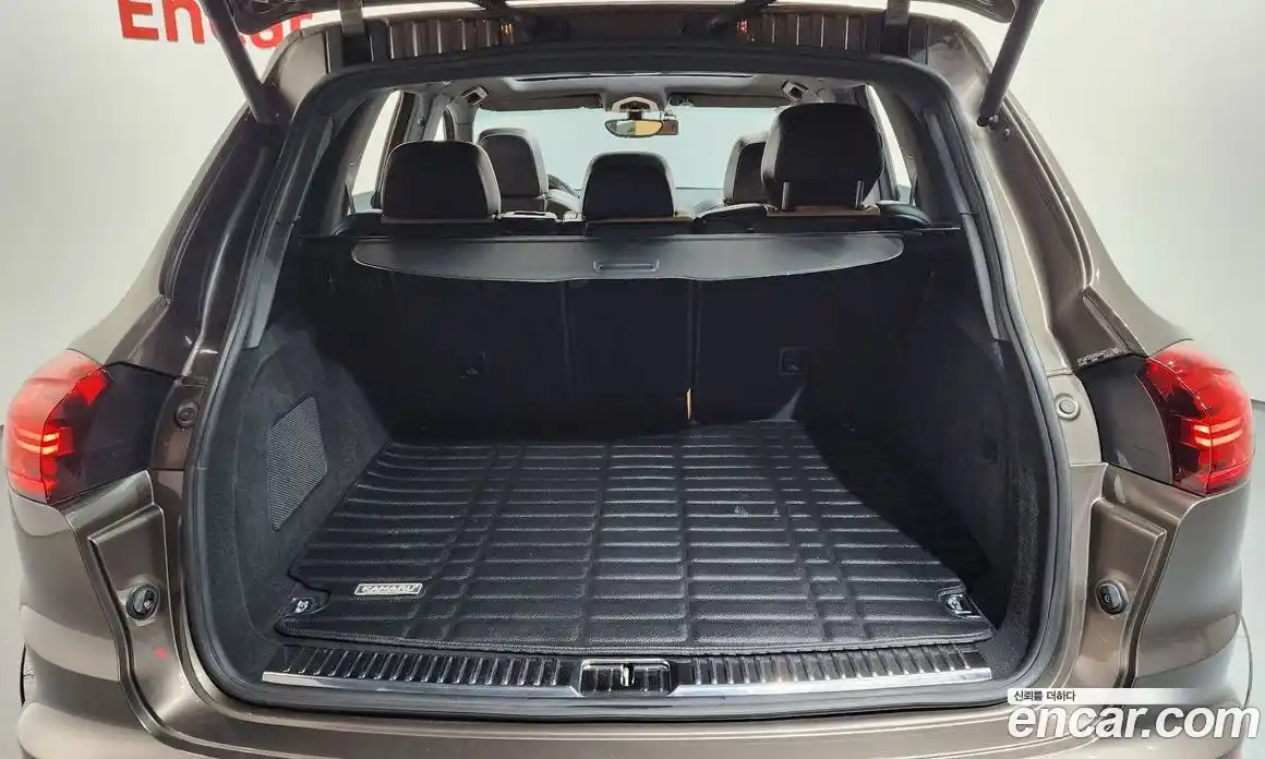 Porsche Cayenne 2016 3.0 Автомат в Москве № 392154, фото 20