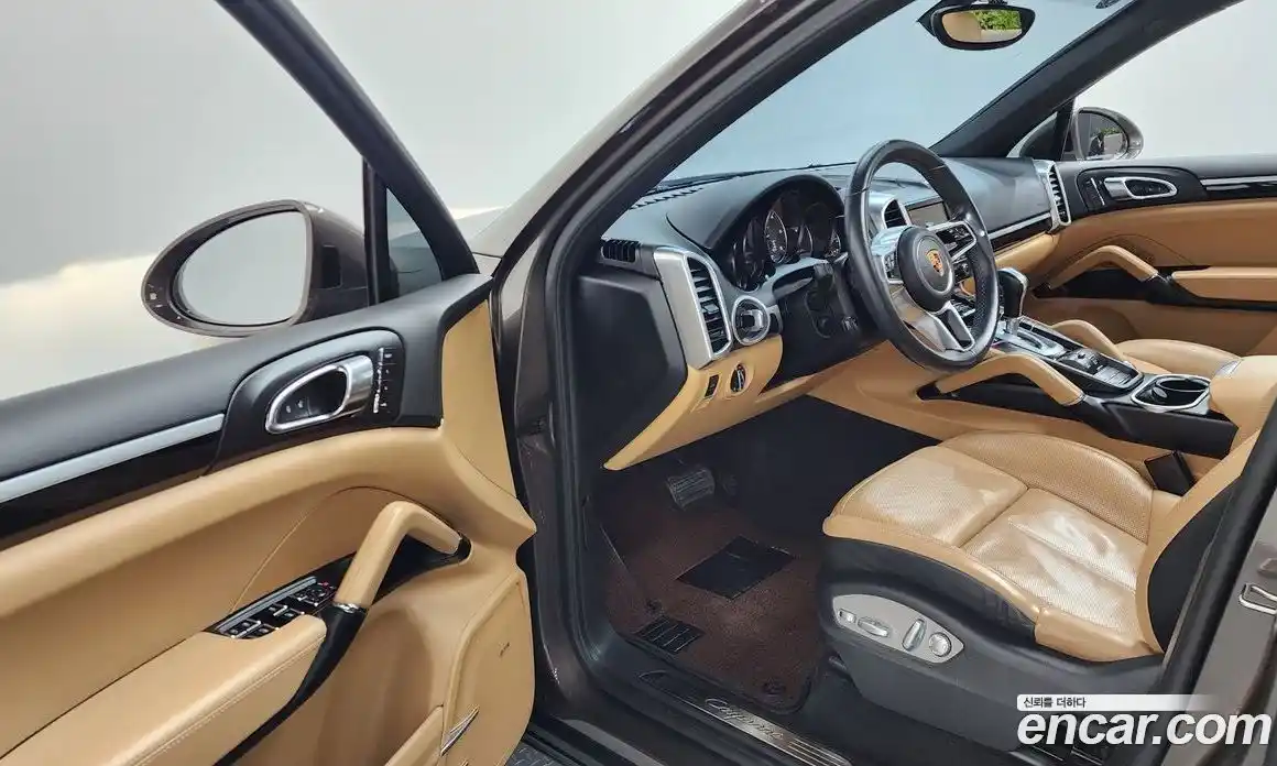 Porsche Cayenne 2016 3.0 Автомат в Москве № 392154, фото 10