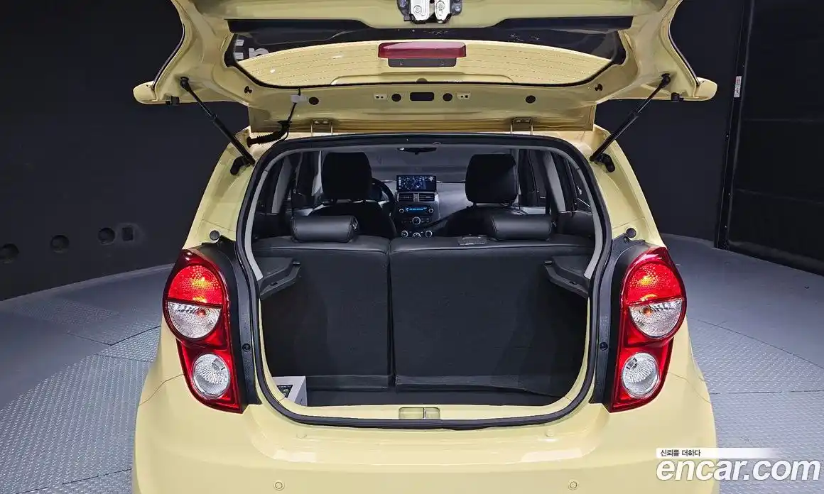 Chevrolet Spark 2014 1.0 Автомат в Москве № 39898, фото 20