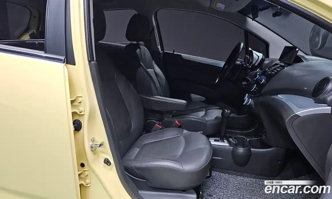 Chevrolet Spark 2014 1.0 Автомат в Москве № 39898, фото 10