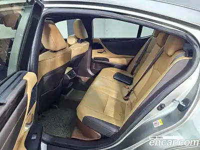 Lexus ES 2019 2.5 Автомат в Москве № 399134, миниатюра 7
