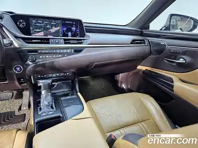Lexus ES 2019 2.5 Автомат в Москве № 399134, миниатюра 9