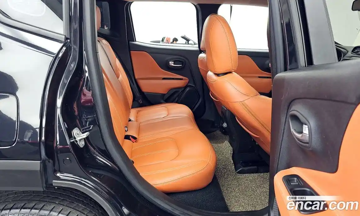 Jeep Renegade 2020 2.4 Автомат в Москве № 401482, фото 12