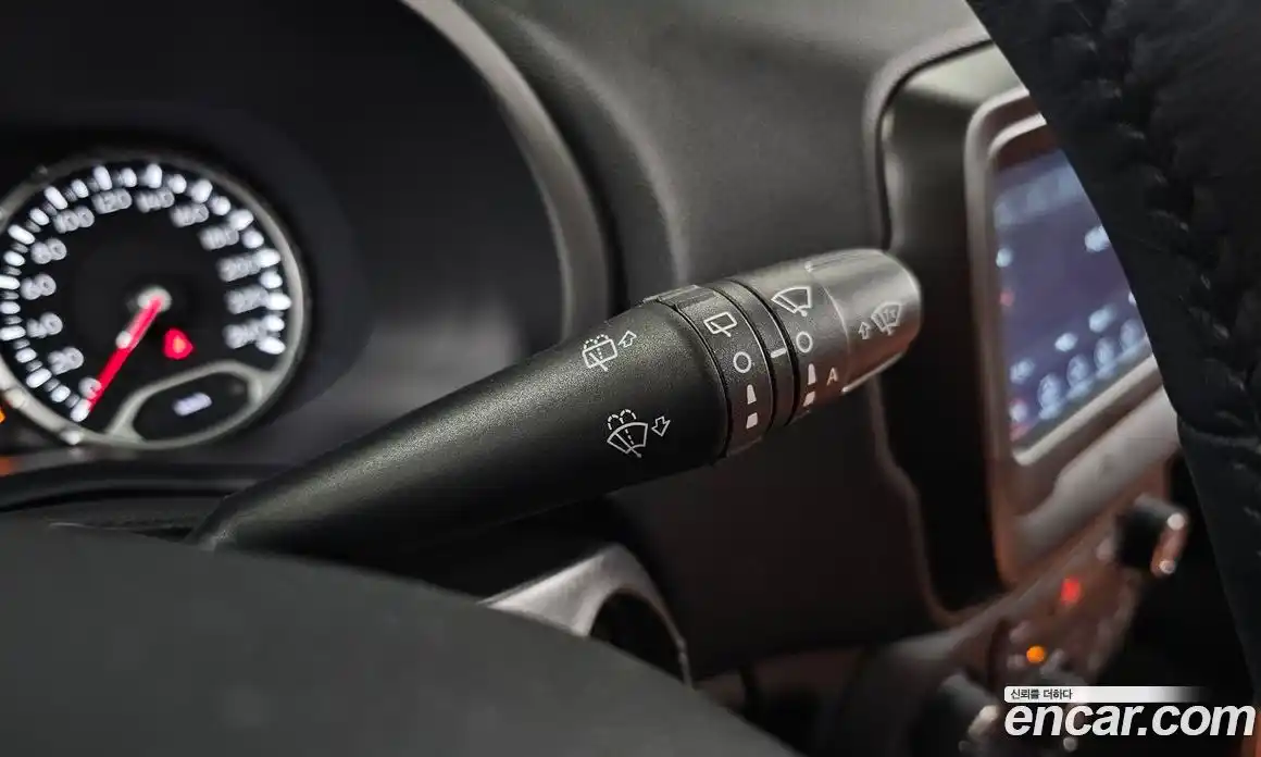 Jeep Renegade 2020 2.4 Автомат в Москве № 401482, фото 19