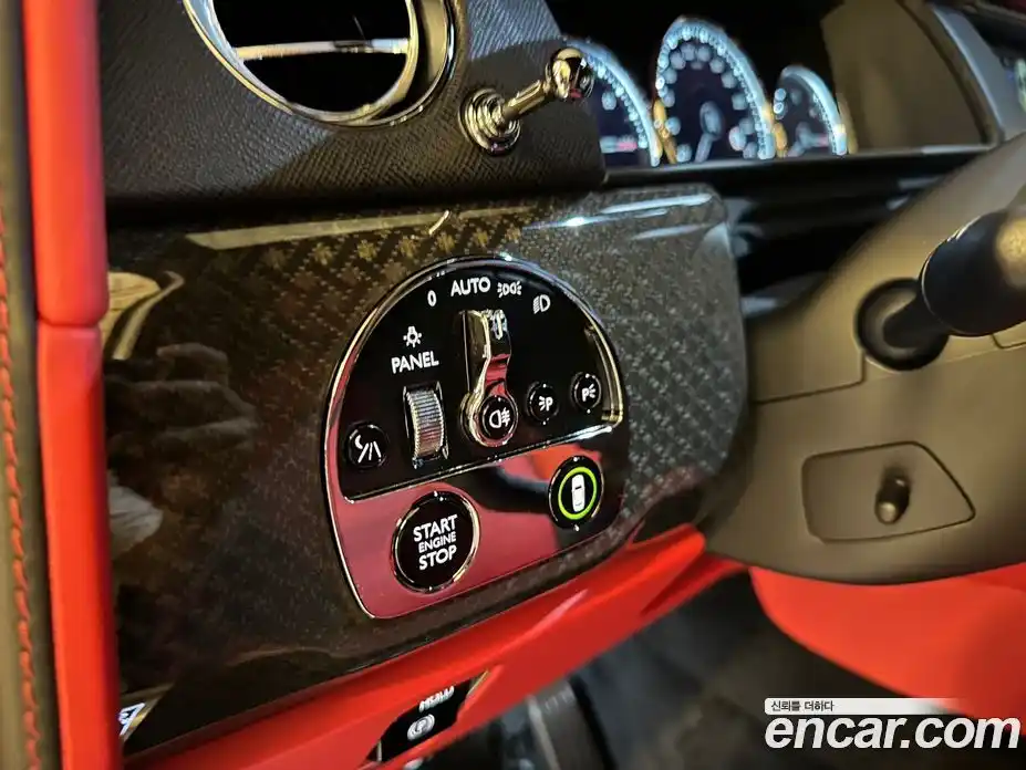 Rolls-Royce Cullinan 2023 6.7 Автомат в Москве № 407298, фото 13