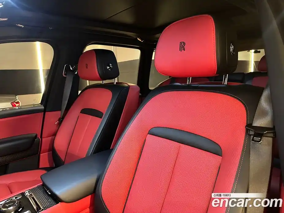 Rolls-Royce Cullinan 2023 6.7 Автомат в Москве № 407298, фото 16