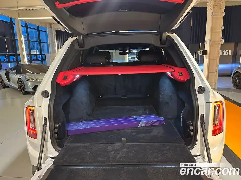 Rolls-Royce Cullinan 2023 6.7 Автомат в Москве № 407298, фото 20