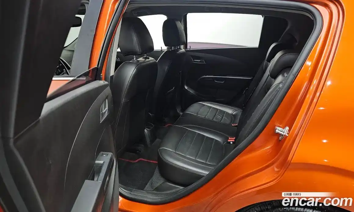 Chevrolet Aveo 2015 1.4 Автомат в Москве № 41295, фото 20