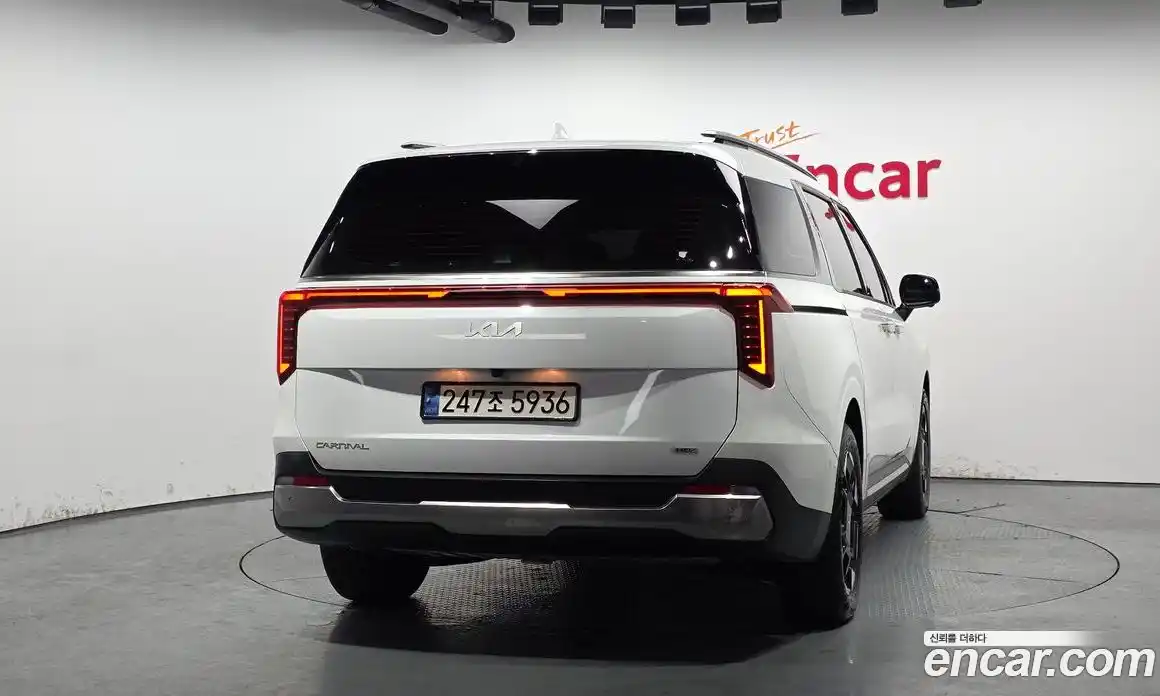 Kia Canival 2025 1.6 Автомат в Москве № 418429, фото 4