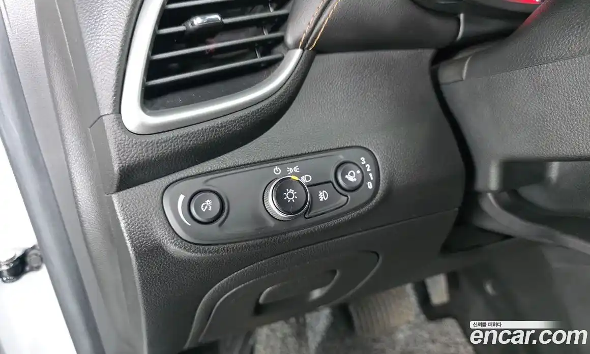 Chevrolet Trax 2019 1.6 Автомат в Москве № 422370, фото 13