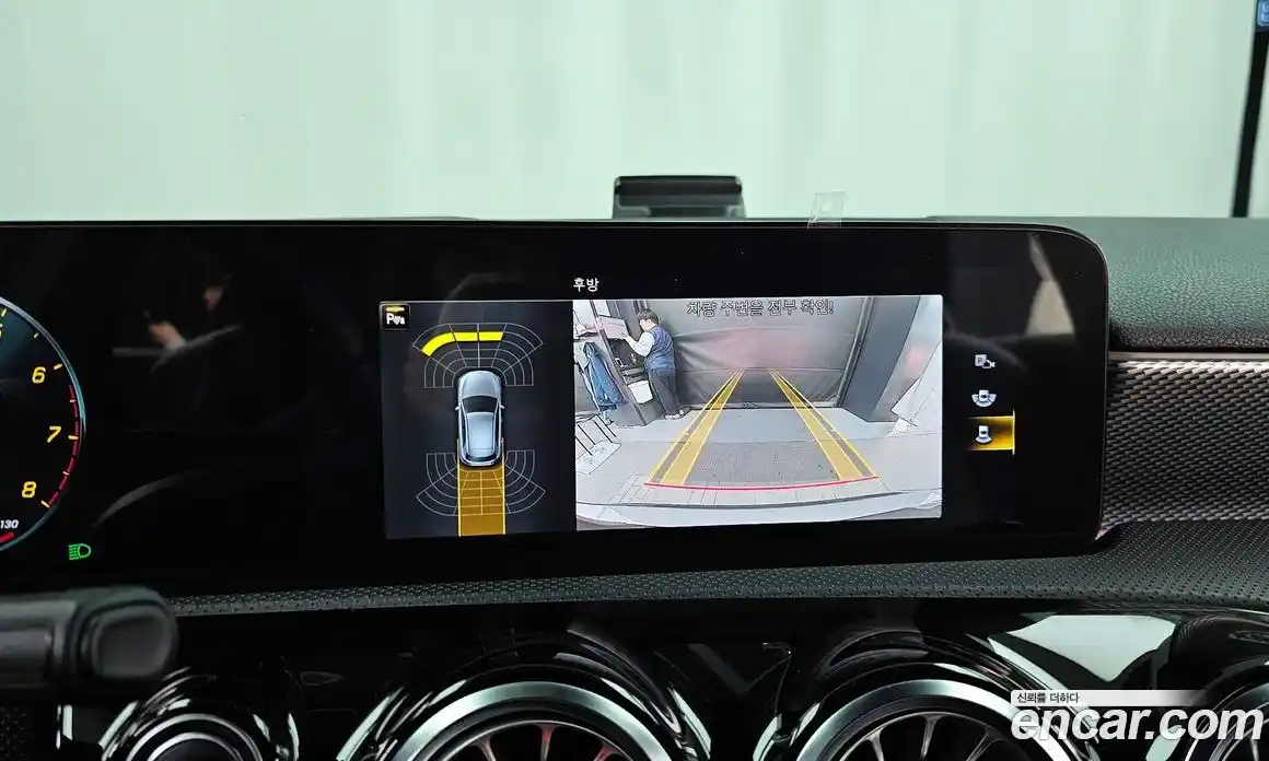 Mercedes-Benz A-Class 2021 2.0 Автомат в Москве № 427236, фото 15