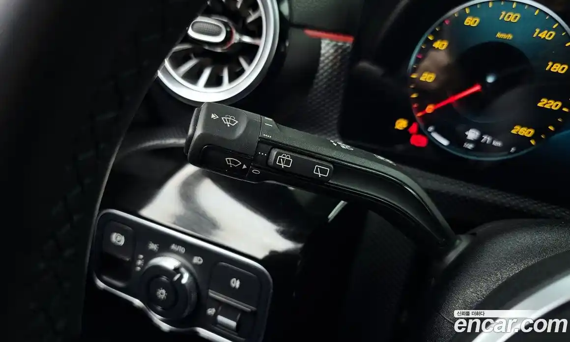 Mercedes-Benz A-Class 2021 2.0 Автомат в Москве № 427236, фото 18