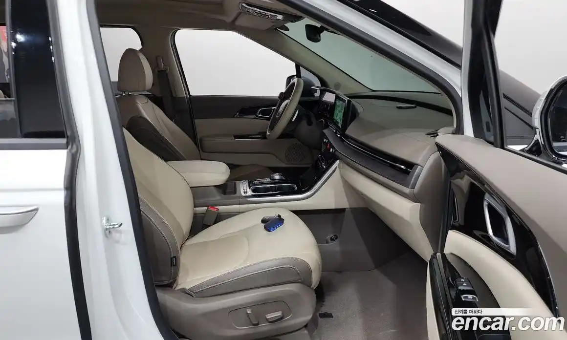 Kia Canival 2022 2.2 Автомат в Москве № 451669, фото 11