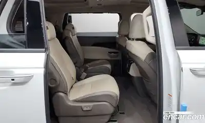 Kia Canival 2022 2.2 Автомат в Москве № 451669, миниатюра 12