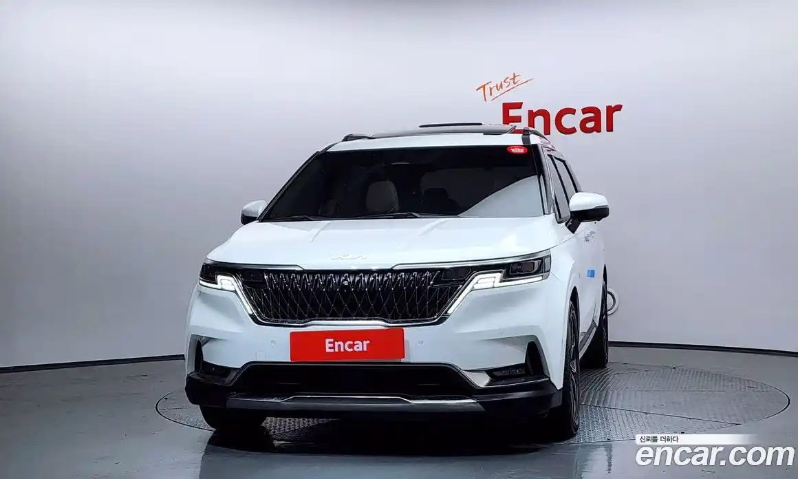 Kia Canival 2022 2.2 Автомат в Москве № 451669, фото 3