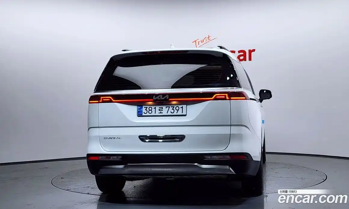 Kia Canival 2022 2.2 Автомат в Москве № 451669, фото 4