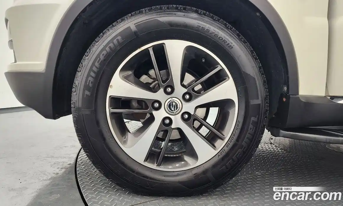 SsangYong Rexton 2015 2.0 Автомат в Москве № 454449, фото 5