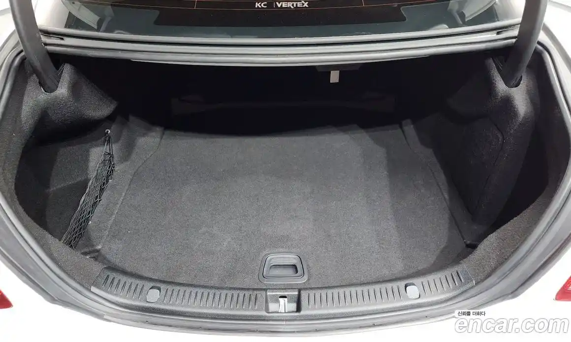 Mercedes-Benz E-Class 2019 2.0 Автомат в Москве № 466921, фото 20