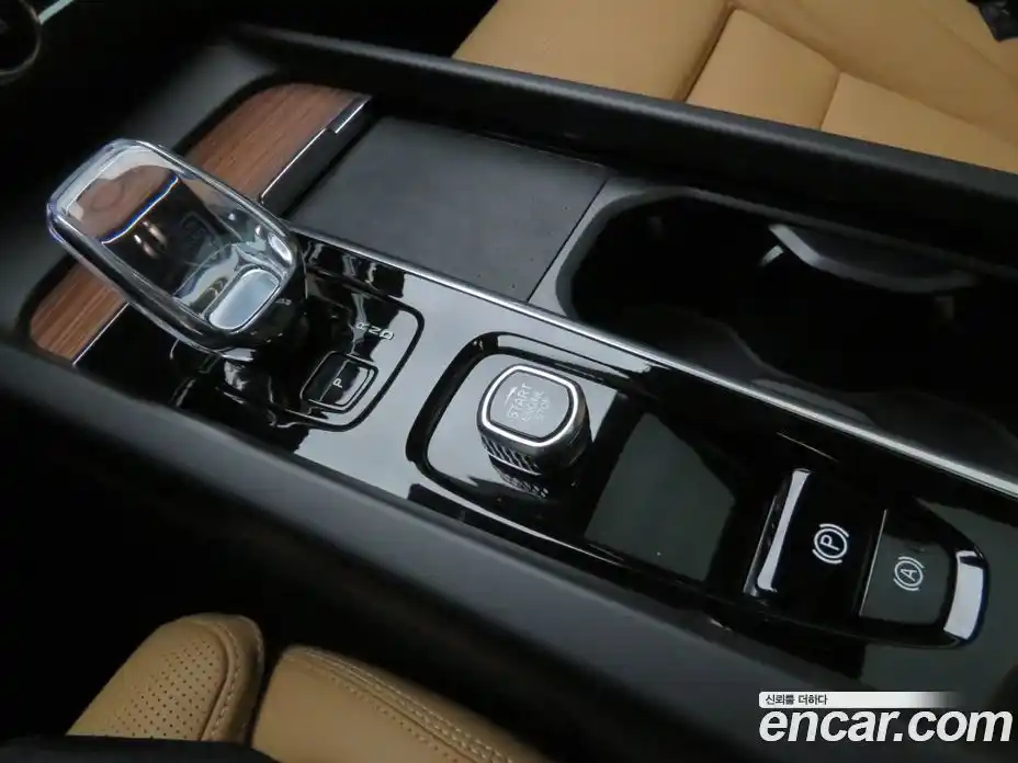 Volvo V60 2025 2.0 Автомат в Москве № 470019, фото 18