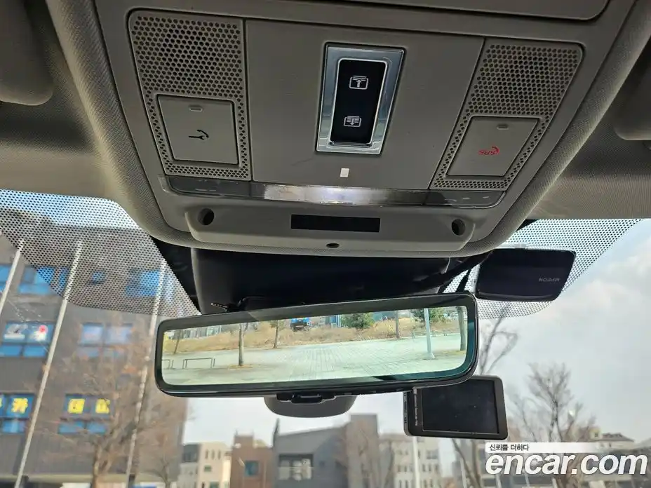 Land Rover Range-Rover Evoque 2020 2.0 Автомат в Москве № 471581, фото 18