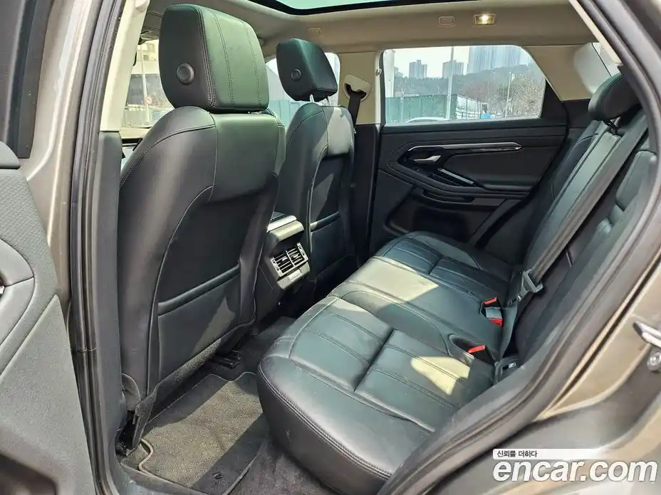 Land Rover Range-Rover Evoque 2020 2.0 Автомат в Москве № 471581, фото 9