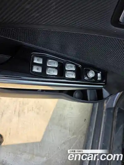 SsangYong TIBOLI 2018 1.6 Автомат в Москве № 491626, миниатюра 10