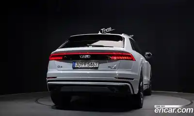 Audi Q8 2021 3.0 Автомат в Москве № 496794, миниатюра 4