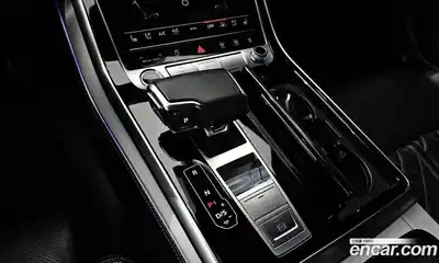 Audi Q8 2021 3.0 Автомат в Москве № 496794, миниатюра 9