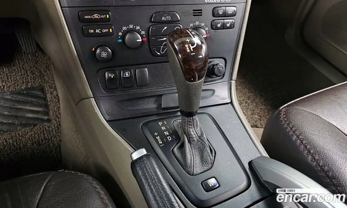 Volvo XC70 2004 2.5 Автомат в Москве № 497764, фото 9