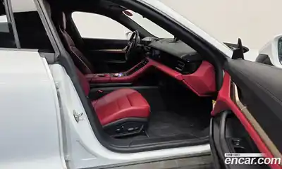 Porsche Taycan 2022 0.1 Автомат в Москве № 498285, миниатюра 11