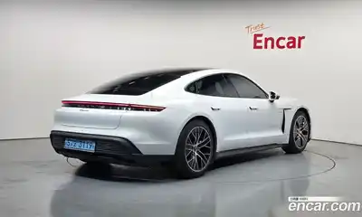 Porsche Taycan 2022 0.1 Автомат в Москве № 498285, миниатюра 2