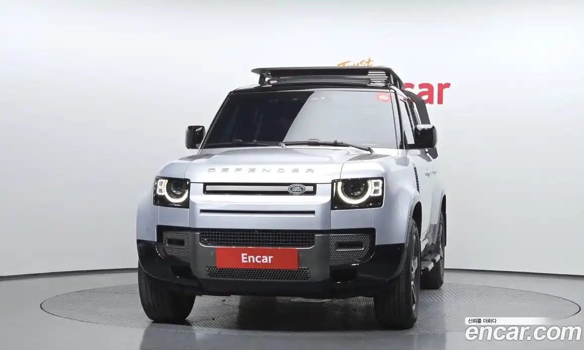 Land Rover Defender 2024 2.0 Автомат в Москве № 498676, фото 3