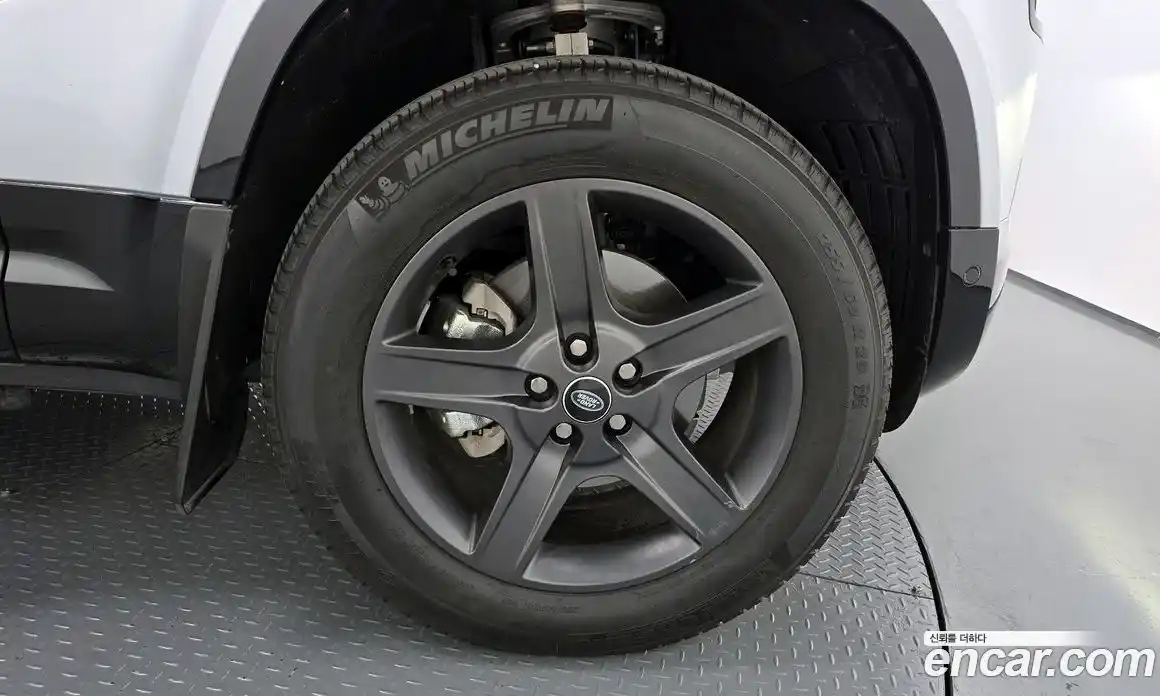 Land Rover Defender 2024 2.0 Автомат в Москве № 498676, фото 5