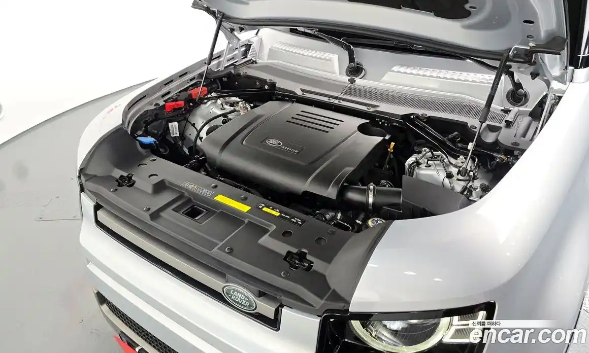 Land Rover Defender 2024 2.0 Автомат в Москве № 498676, фото 6