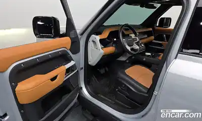Land Rover Defender 2024 2.0 Автомат в Москве № 498676, миниатюра 10